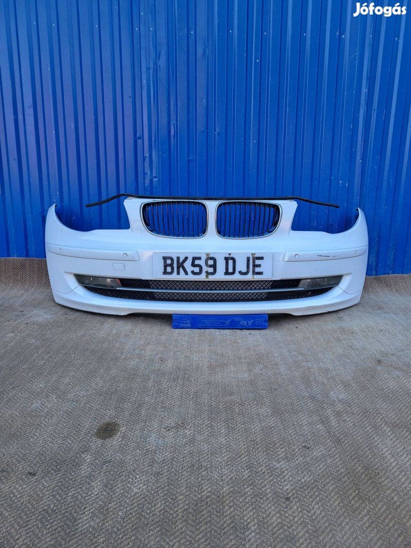 BMW 1 E81, E87 gyári 7166462 első lökhárító alpesi fehér radaros
