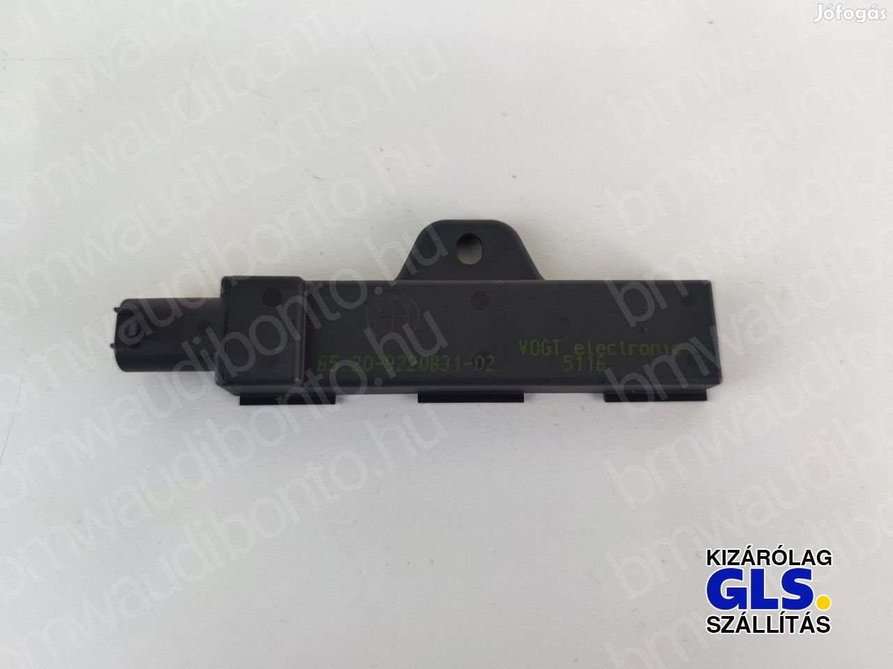 BMW 1 (F20) Antenna erősítő (9220831, 65209220831, 65209144261)