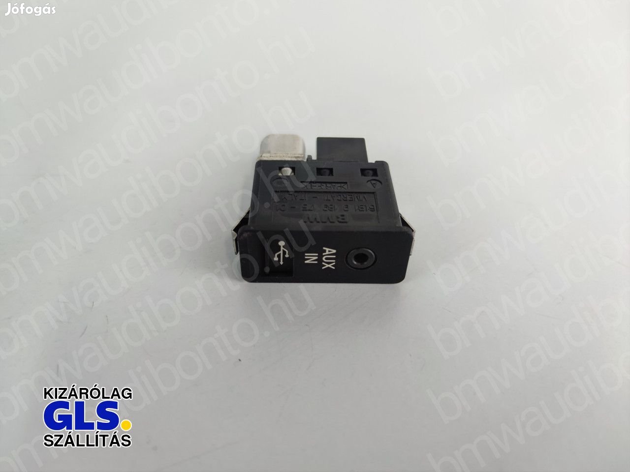 BMW 1 (F20) USB aljzat csatlakozó (9189175, 61319189175, 61319183045)