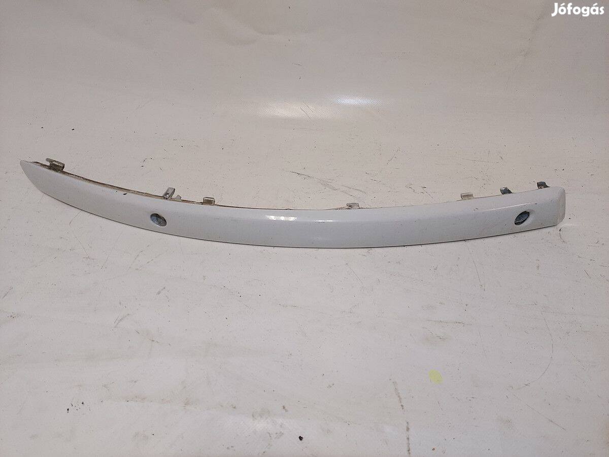 BMW 1 e81 e87 LCI jobb első lökhárító PDC furatos koptató 7182372