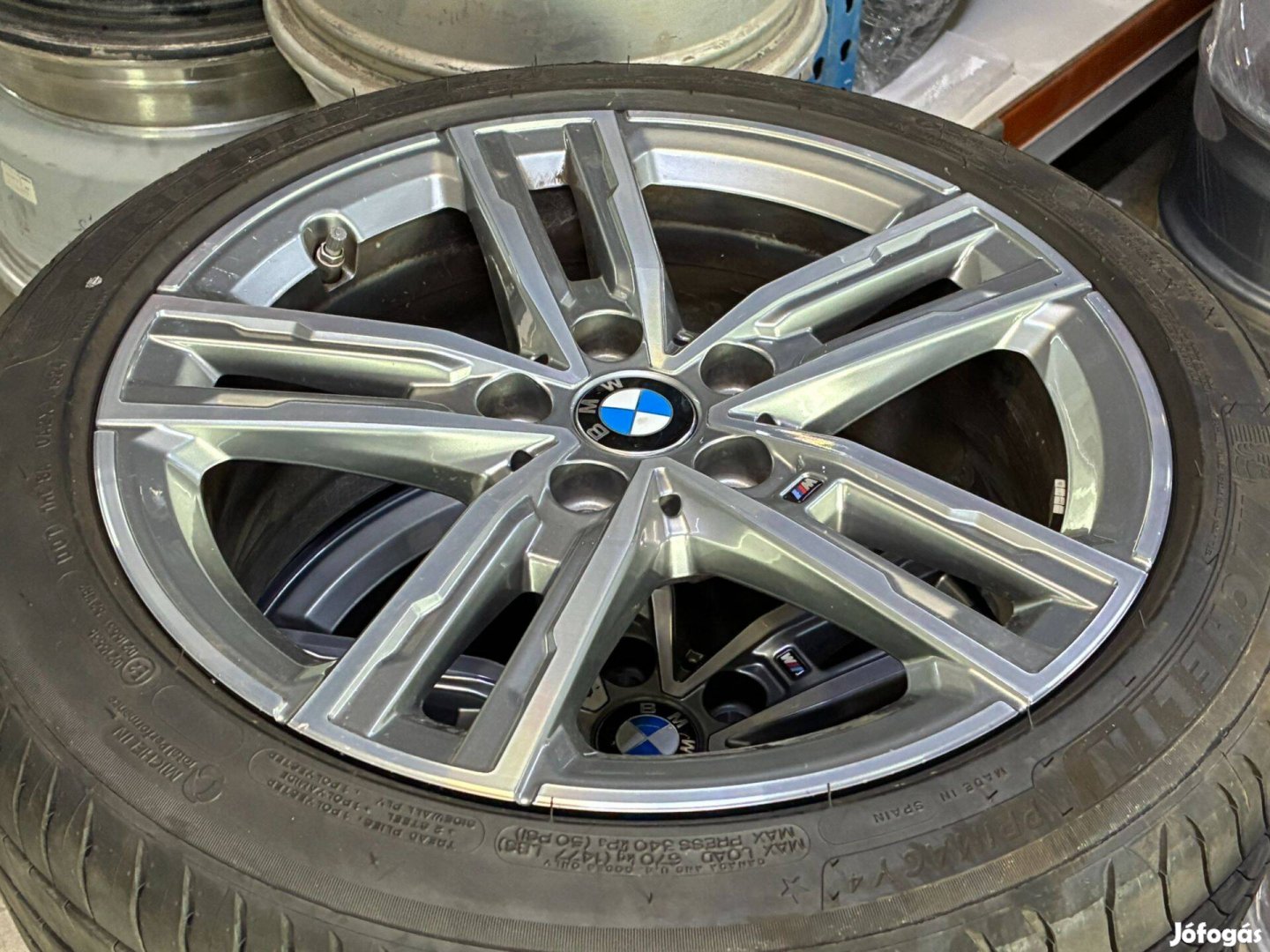 BMW 1 széria F40 2018- gyári szinte új alufelni nyárigumi nyárikerék