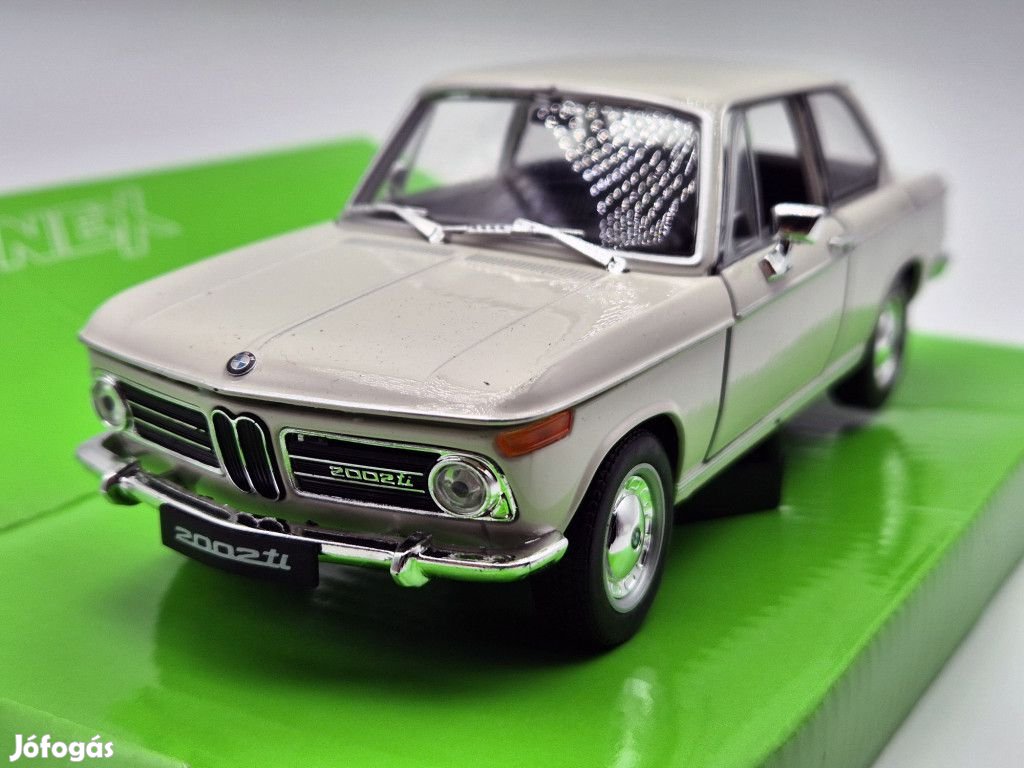 BMW 2002Ti 1966 krém - Welly modellautó 1:24