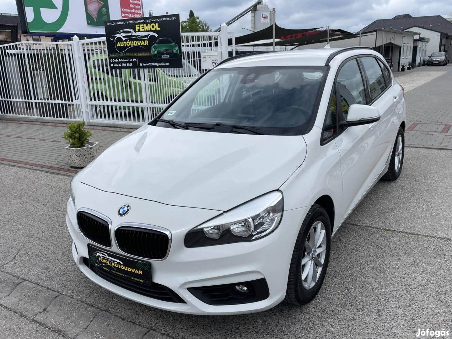BMW 214d Luxury Végig Sz.könyv! Megkímélt! 107....