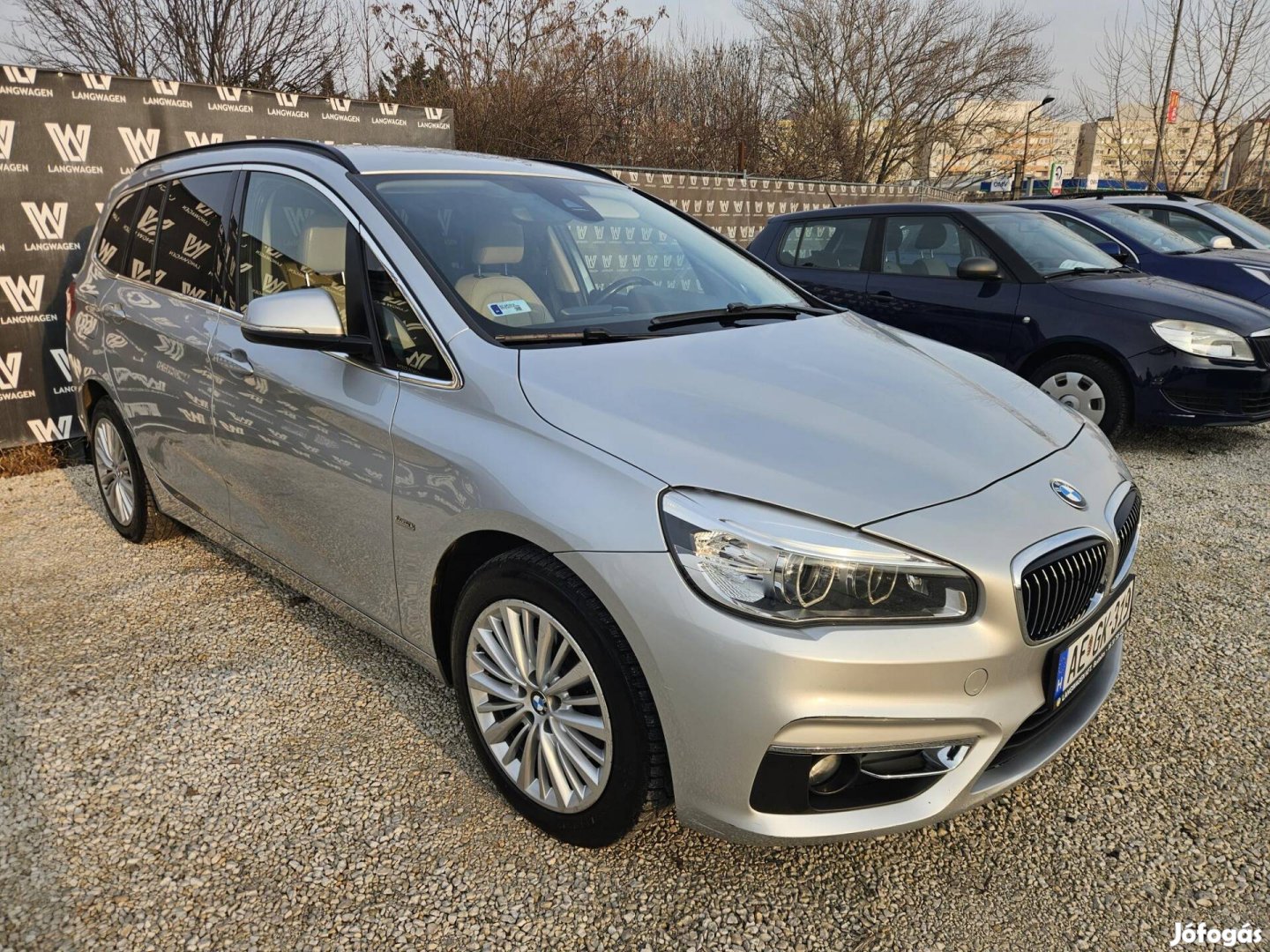 BMW 218d Luxury (Automata) (7 személyes )