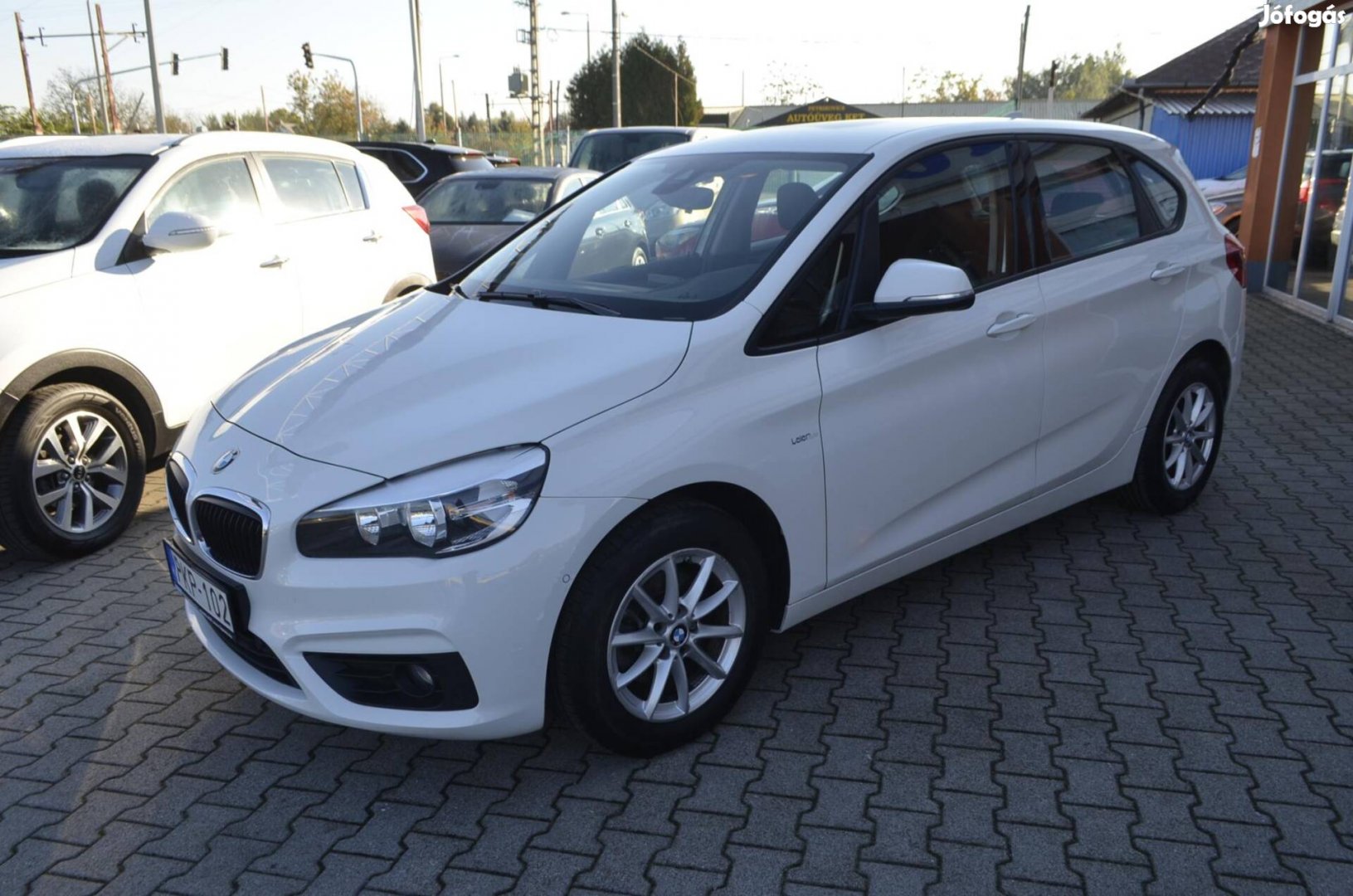 BMW 218i Active Tourer ! Végig BMW Szakszervizb...