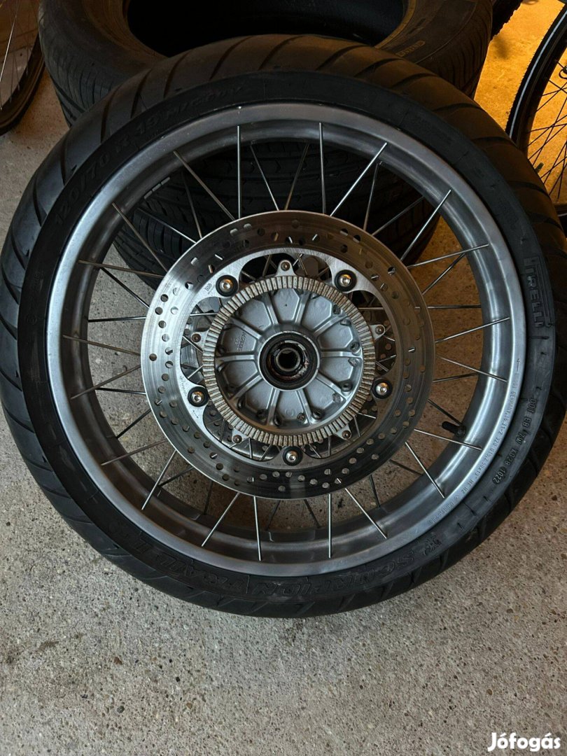 BMW 2.50x19 fűzött kerék + féktárcsák
