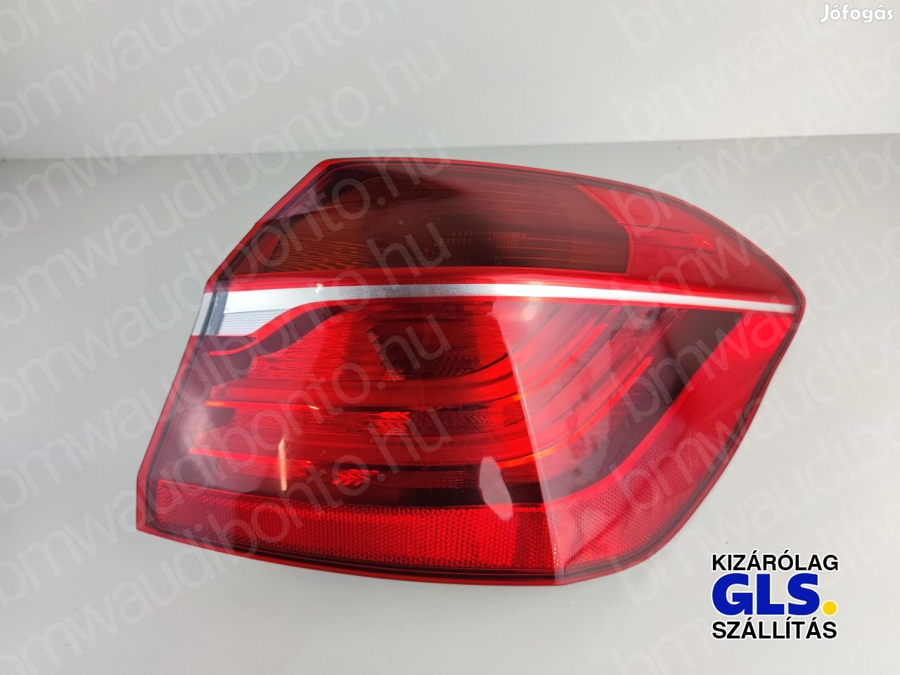 BMW 2 Active Tourer (F45) Jobb külső hátsó lámpa (7311060,