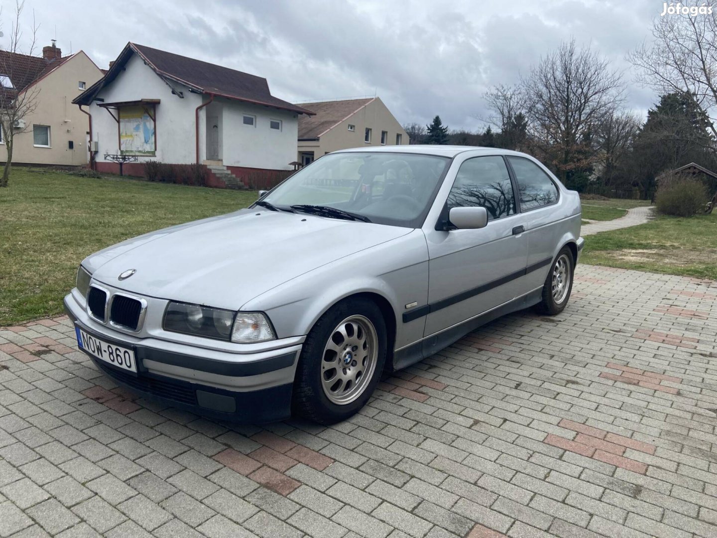 BMW 316i Compact