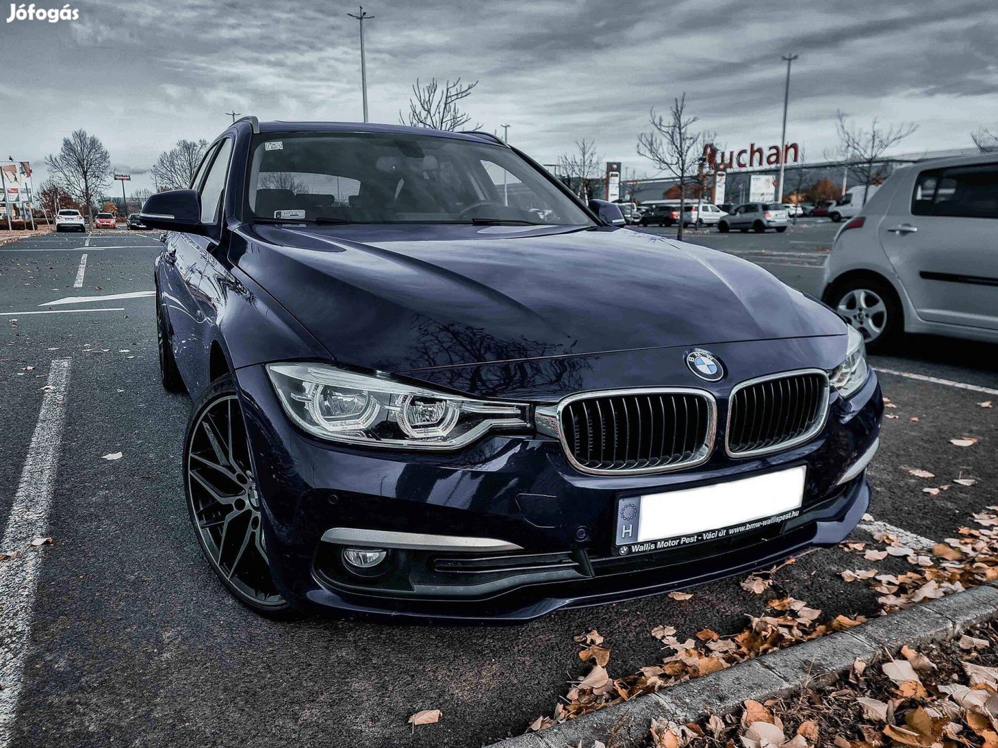 BMW 318d F31 Facelift, Nagy Navi, Bőr, LED, Dupla Panorámatető