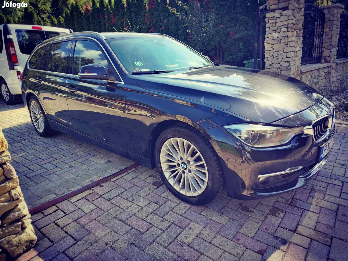 BMW 318d Luxury Szép külső-belső megjelenés. Ok...