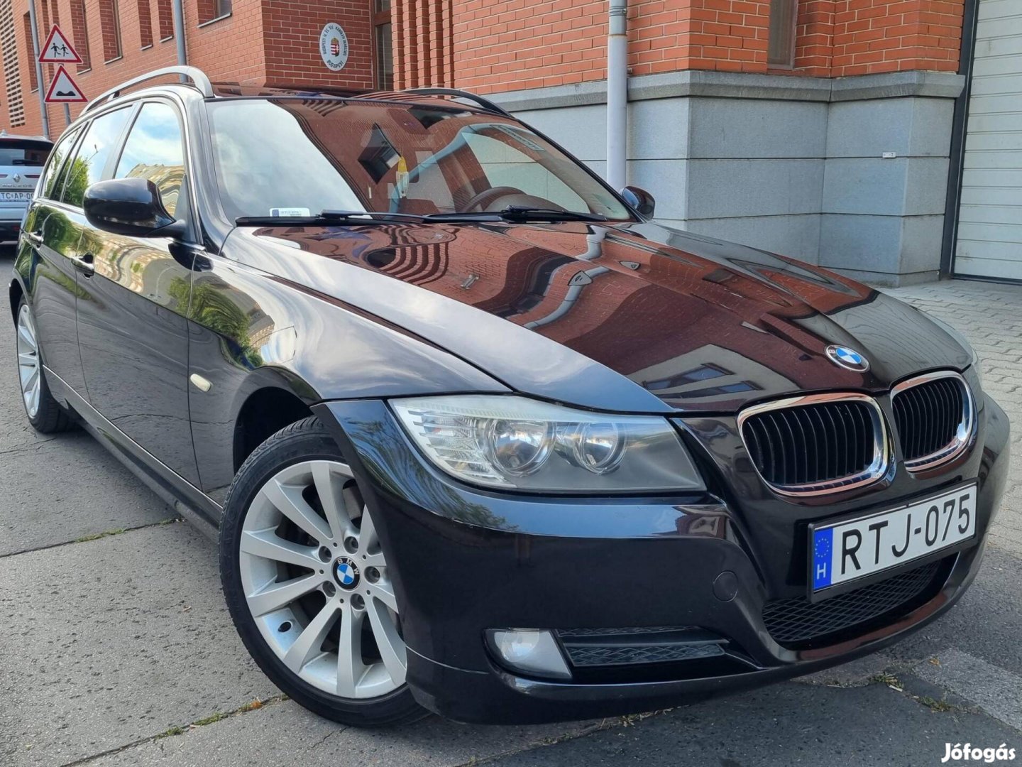 BMW 318d Touring /Gyári Fényezés/Szép Állapot/1...