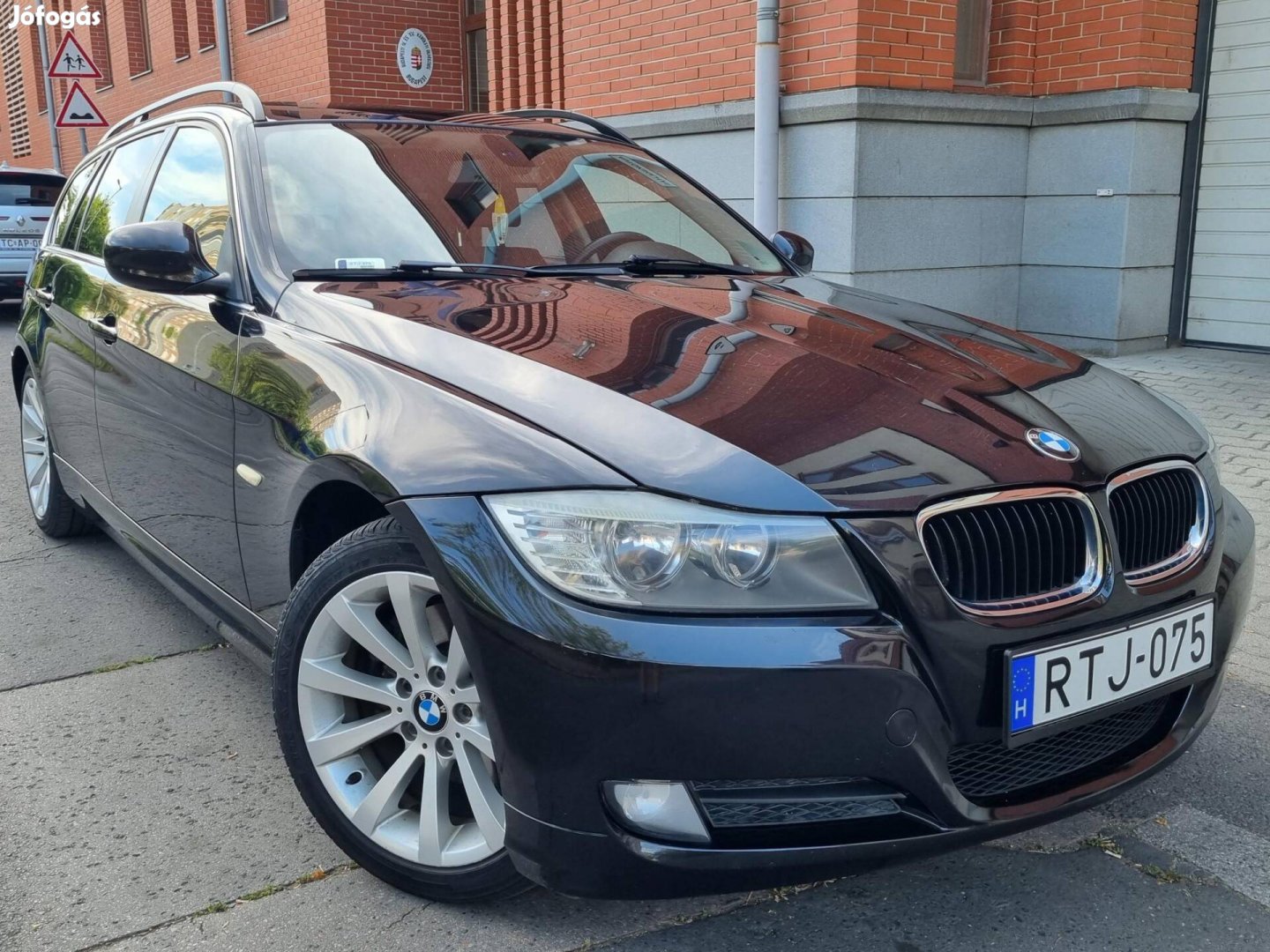 BMW 318d Touring /Gyári Fényezés/Szép Állapot/1...