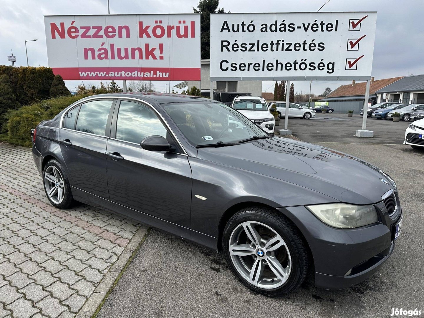 BMW 318i LIM...