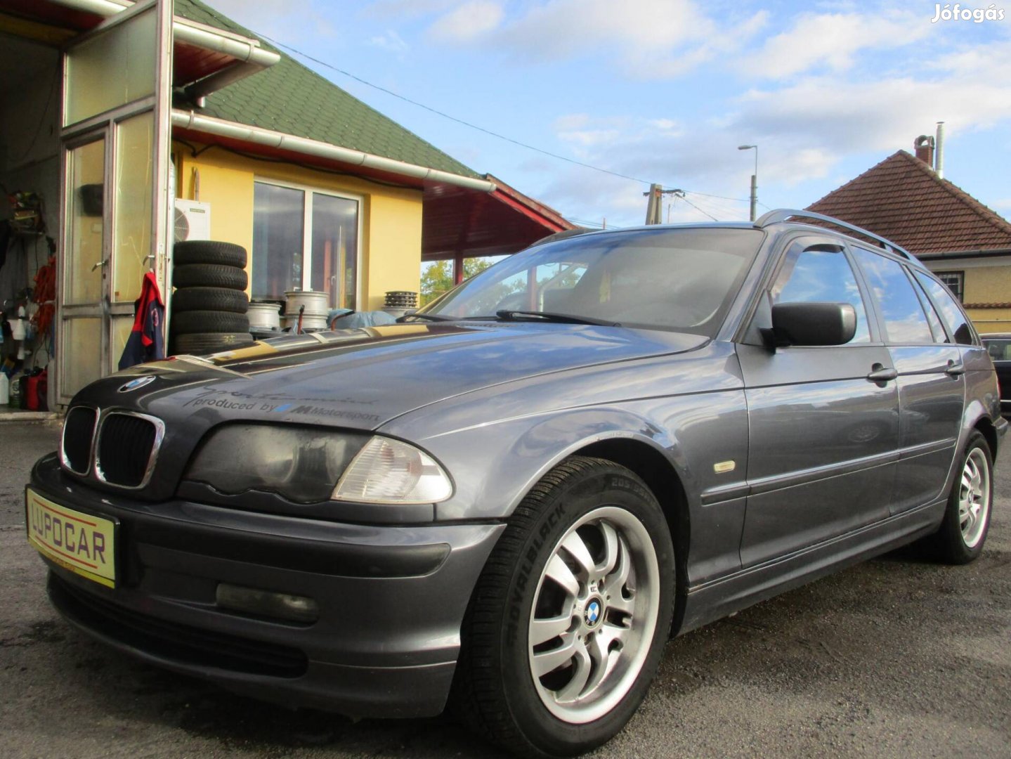 BMW 318i Touring