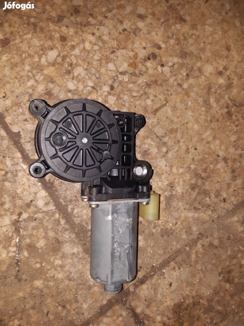 BMW 320D E46 Bal Első Ablakemelő Motor