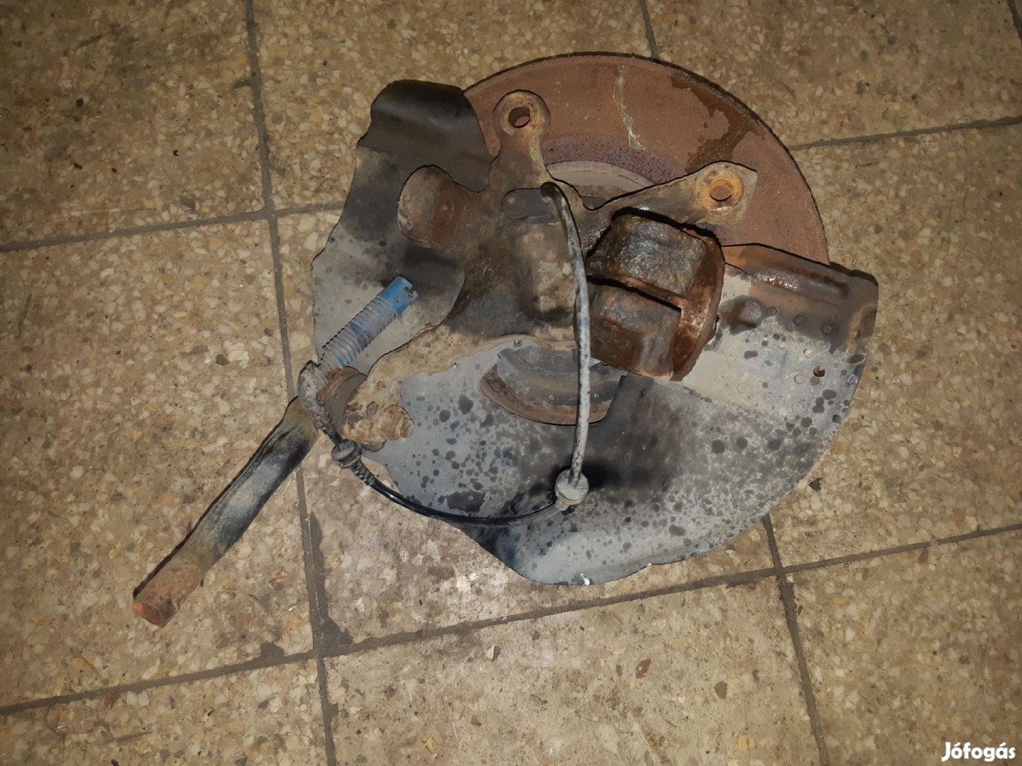 BMW 320D E46 Bal Első Csonkállvány Kerékaggyal ABS Jeladó