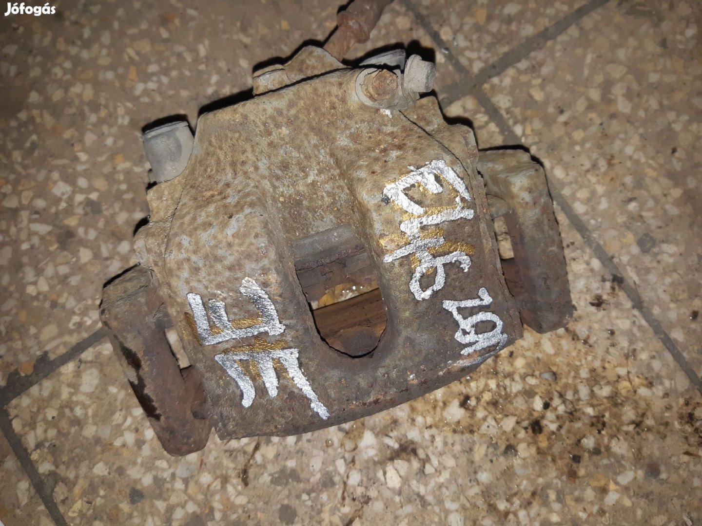 BMW 320D E46 Jobb Első Féknyereg