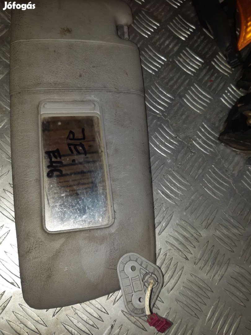 BMW 320D E46 Jobb Napellenző