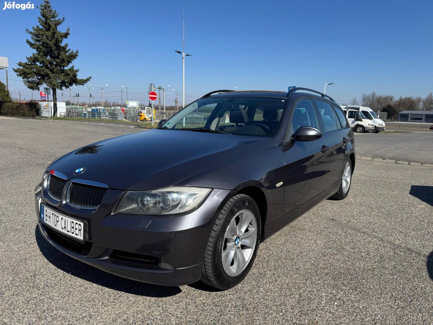 BMW 320d Touring 1 tulaj.kevés km.man 6seb.pano...