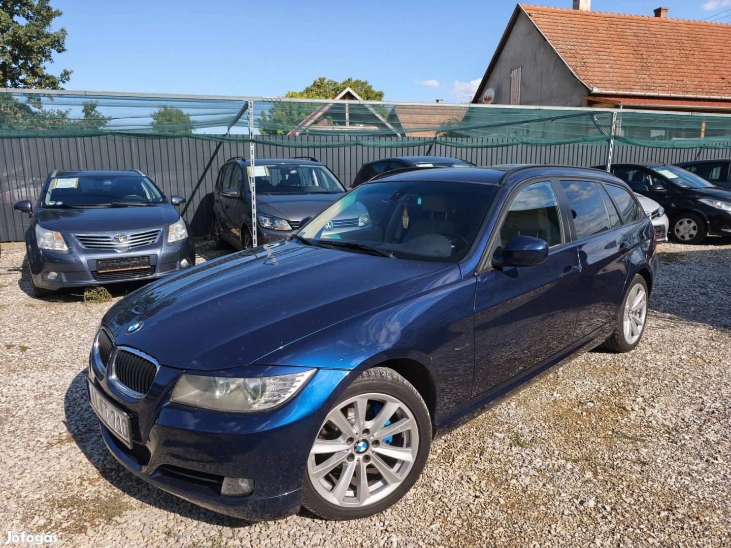 BMW 320d Touring Frissen Szervizelt. Összes Tár...