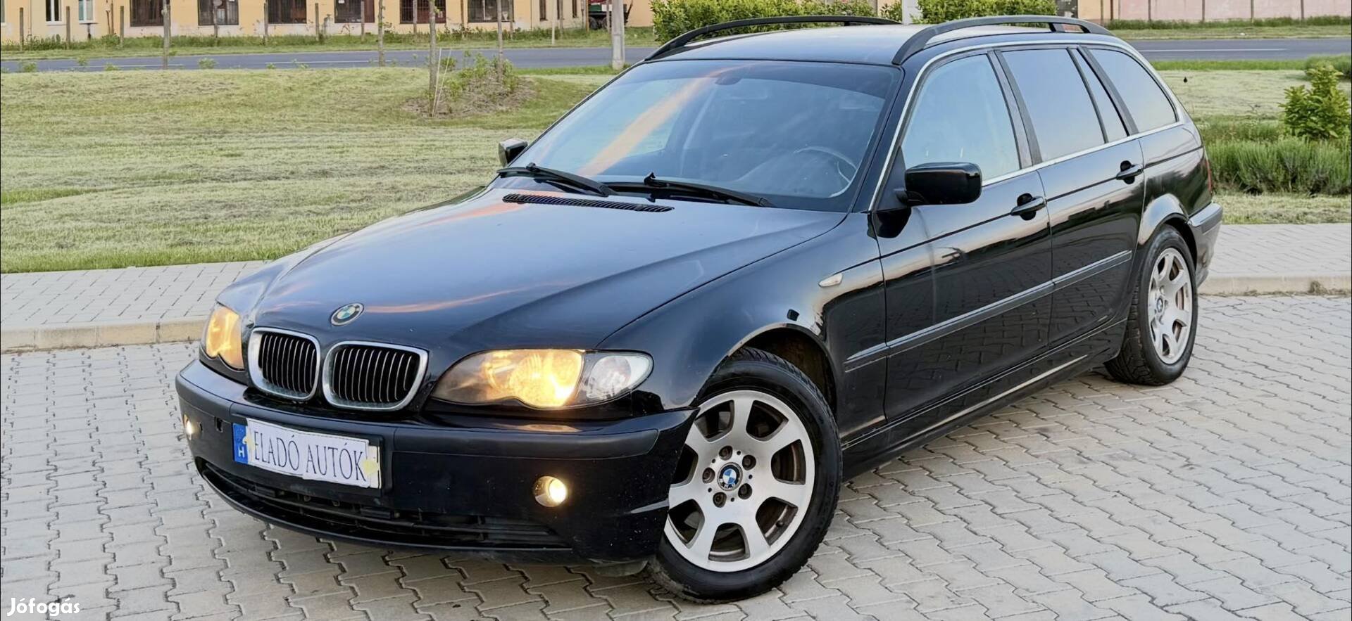 BMW 320d Touring /Facelift / Manuál 6 !