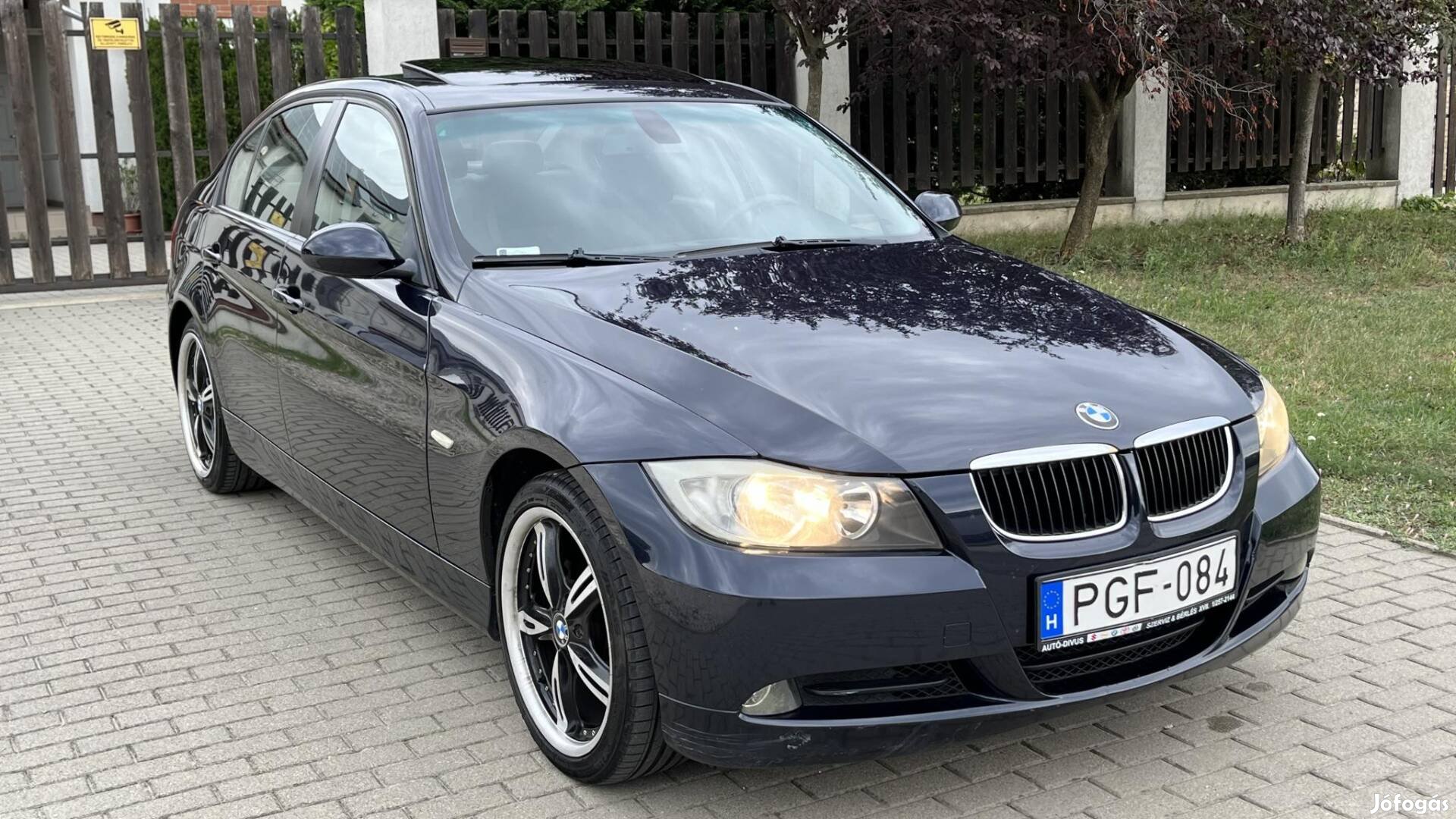 BMW 320i (Automata)
