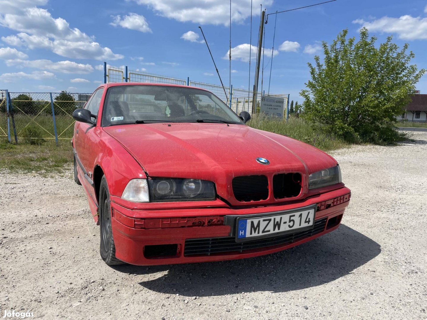BMW 328i.......