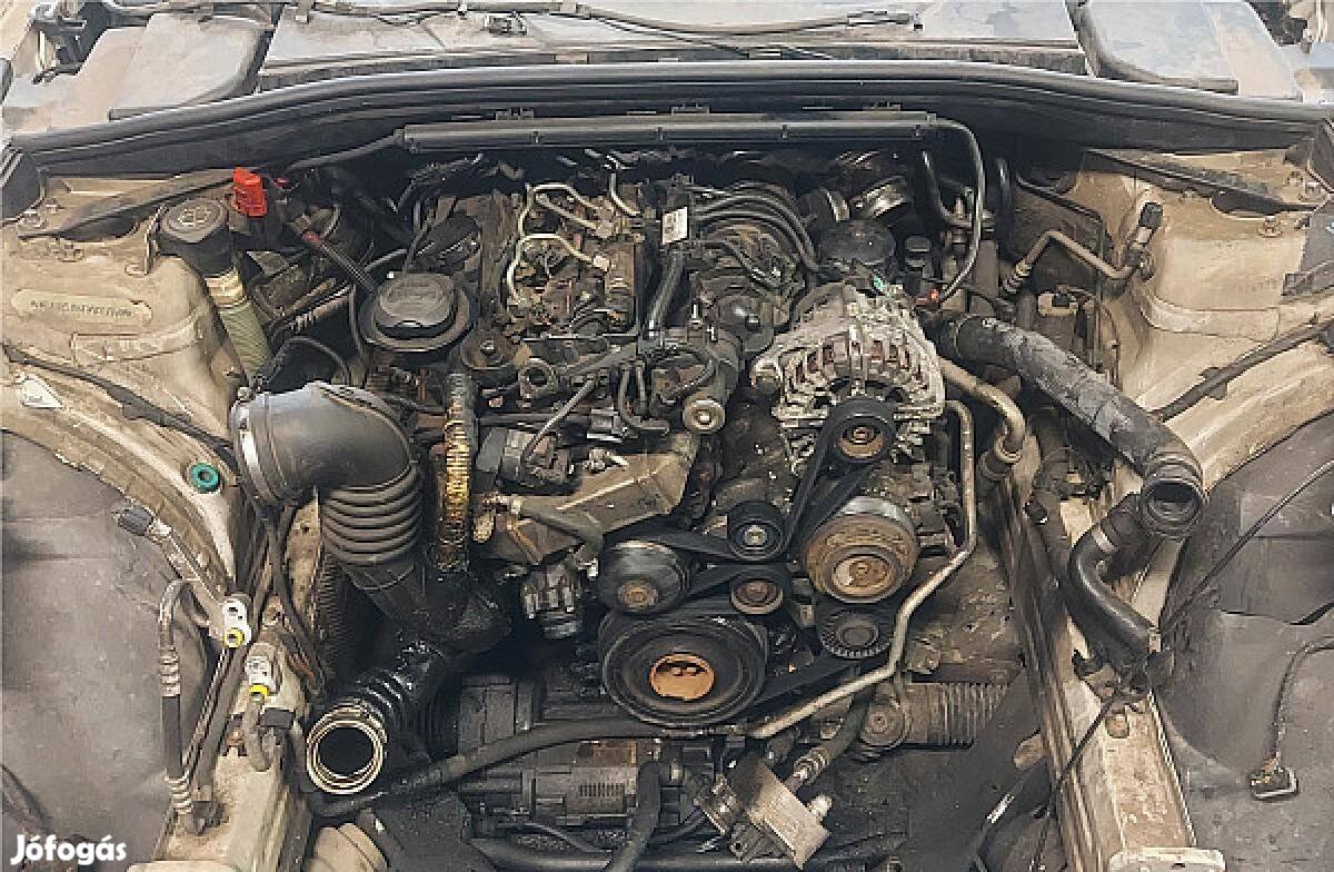 BMW 3 320d N47D20C motor fűzött blokk hengerfej