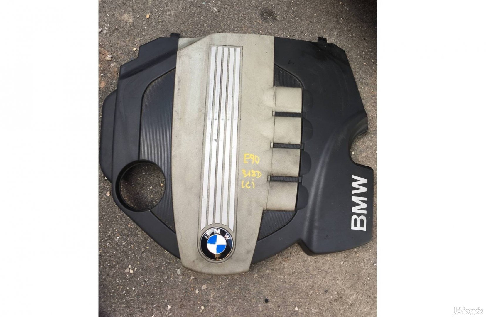 BMW 3-AS Sorozat E90 177LE motorburkolat