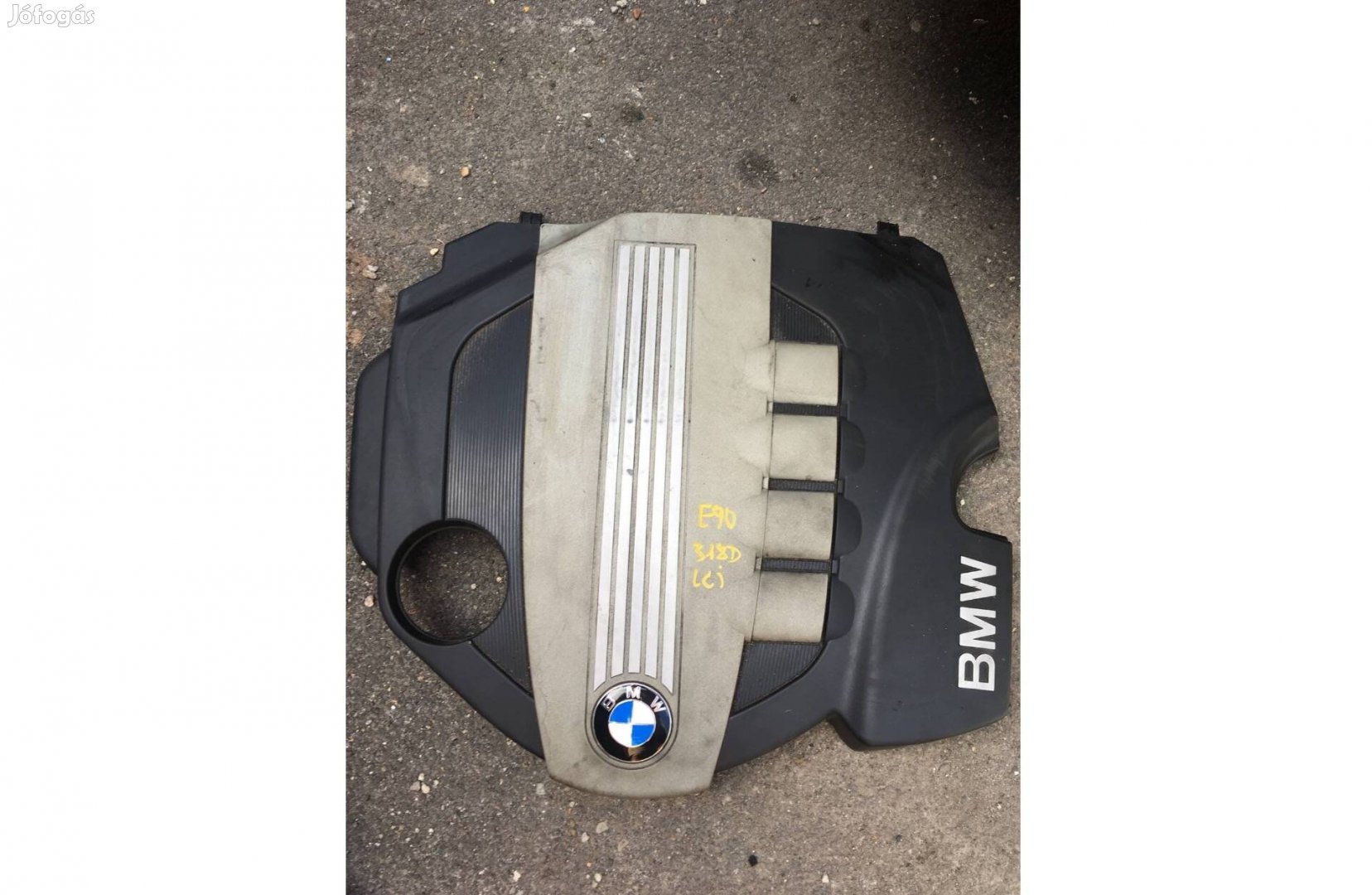 BMW 3-AS Sorozat E90 318;320D motorburkolat