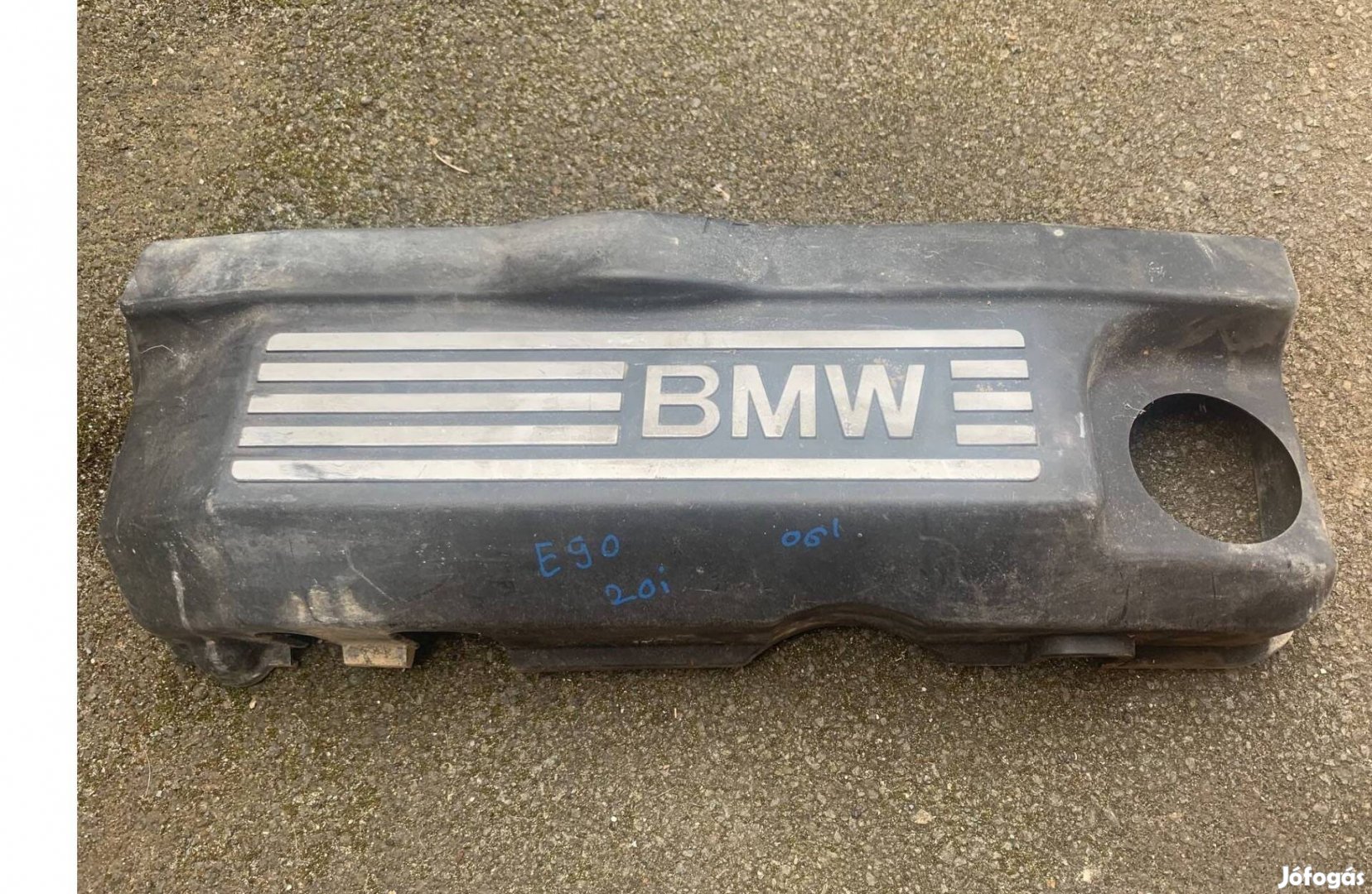BMW 3-AS Sorozat E90 330D motorburkolat