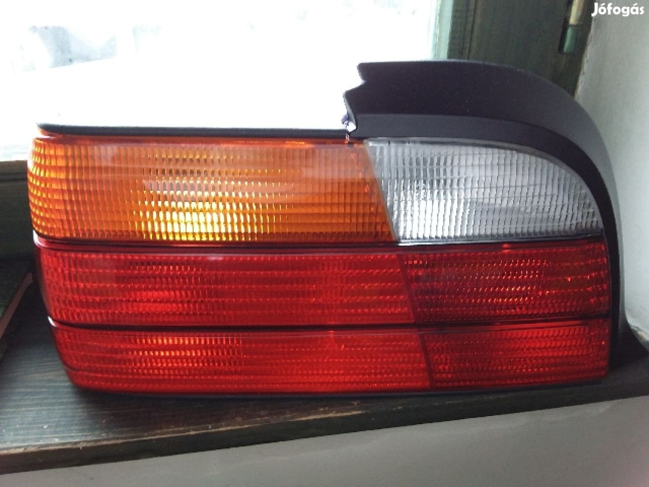 BMW 3 E36 Bal Hátsó Lámpa
