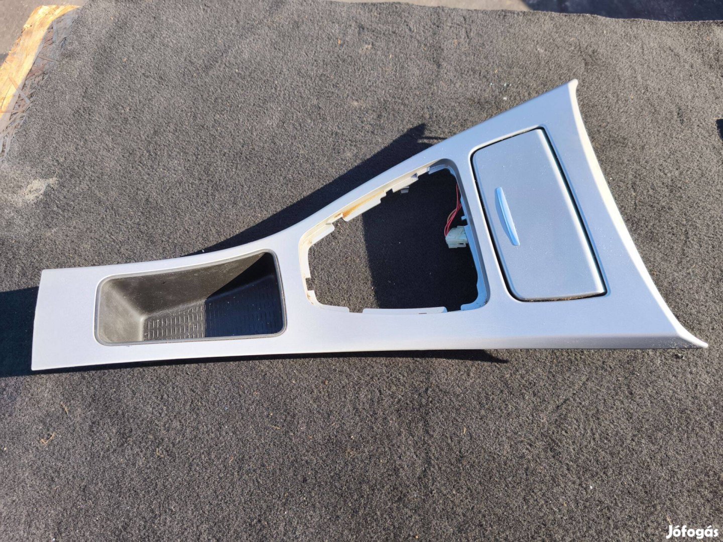 BMW 3 E90 E91 váltó körüli keret középkonzol keret