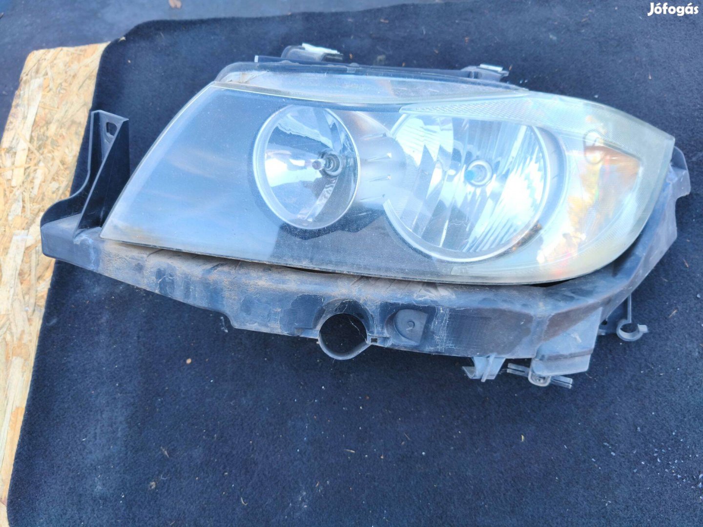 BMW 3 E90 bal fényszóró halogén