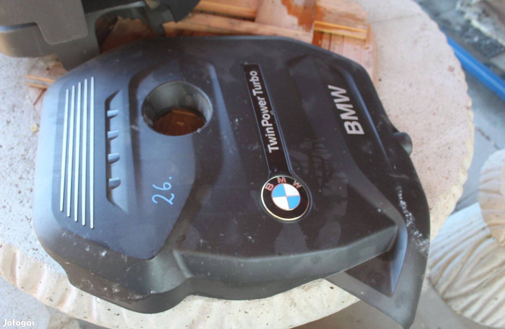 BMW 3 F30 Motorburkolat 8621822