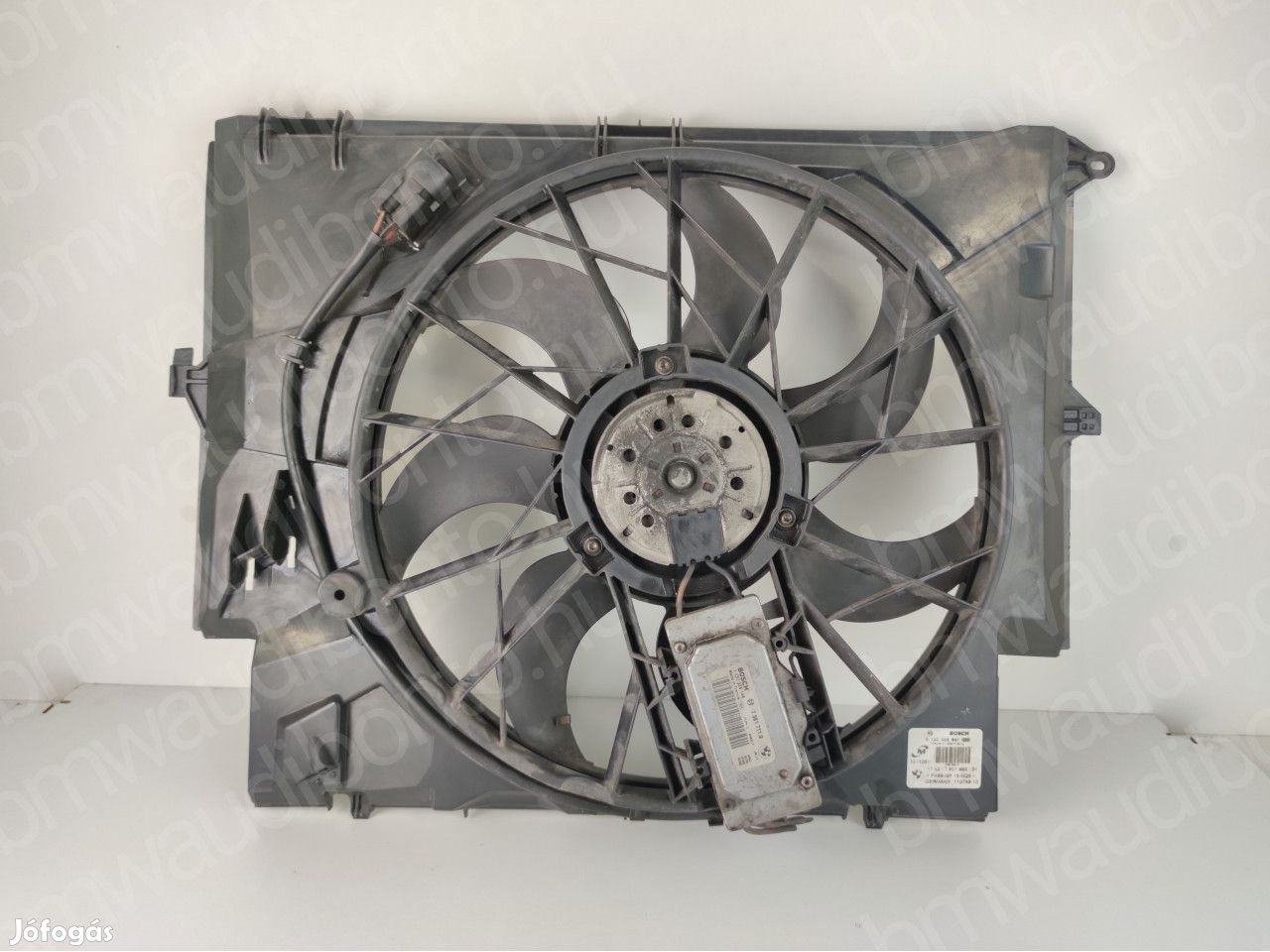 BMW 3 (E90) 318 d Hűtőventilátor (komplett) (7801993, 17425A3F105)