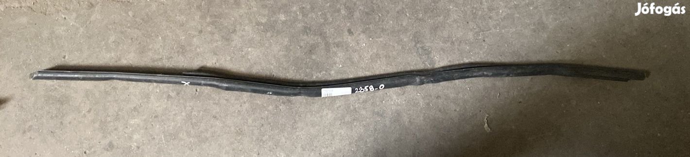 BMW 3. F30, F31, F35, F80 bal első ajtó ablaktömítés