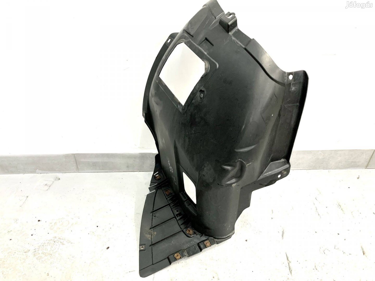 BMW 3-as sorozat E90, E91 első dobbetét első rész 51717059380 74850610