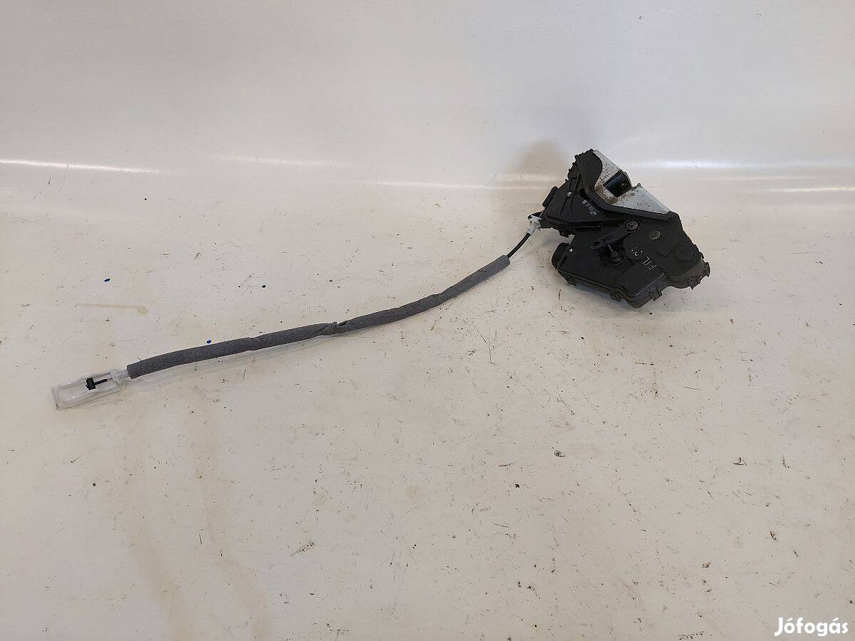 BMW 3 e46 bal első ajtó zár ajtózár