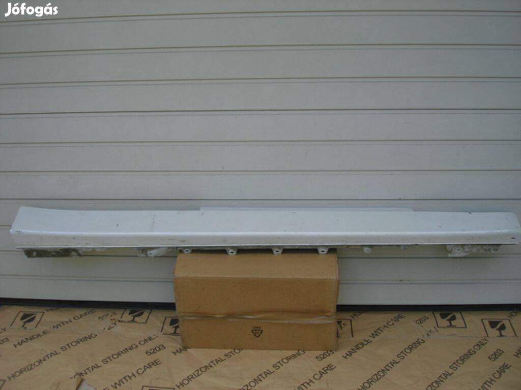 BMW 4-es F32 F33 LCI Jobb küszöb Spoiler 51777285786 2018-tól