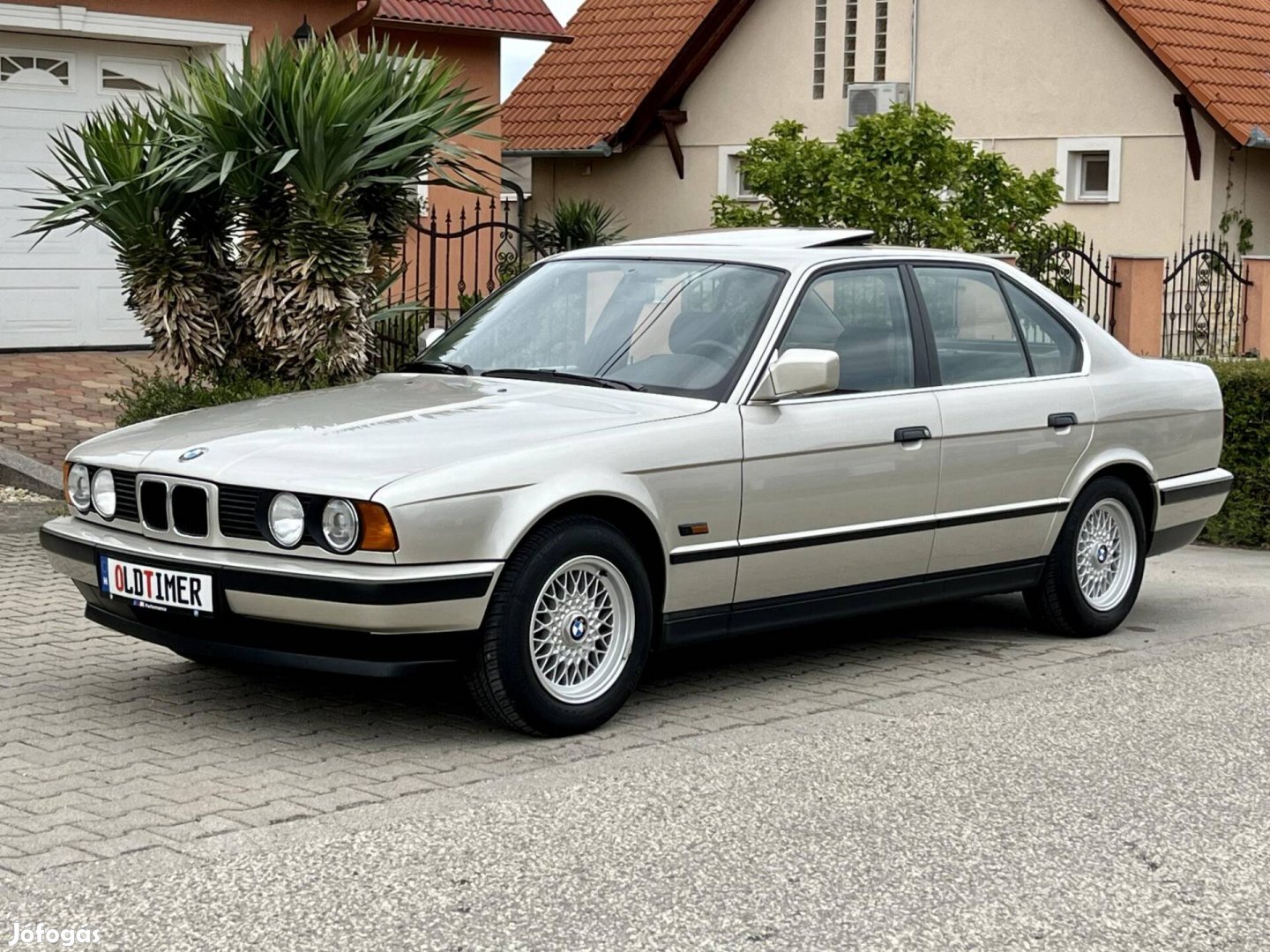 BMW 520i Veterán vizsga (OT rendszám) 85249 Km....