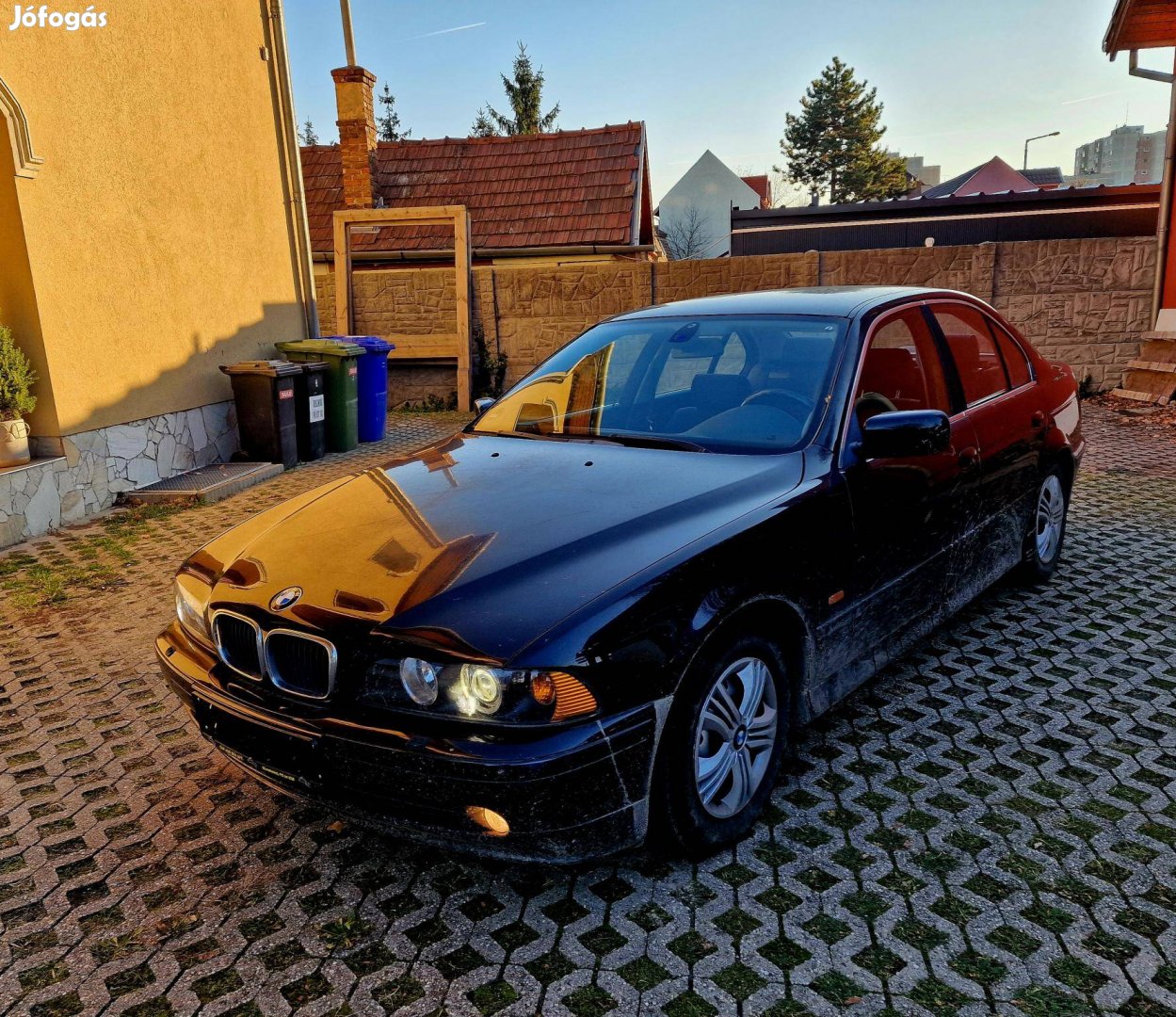 BMW 525i.......