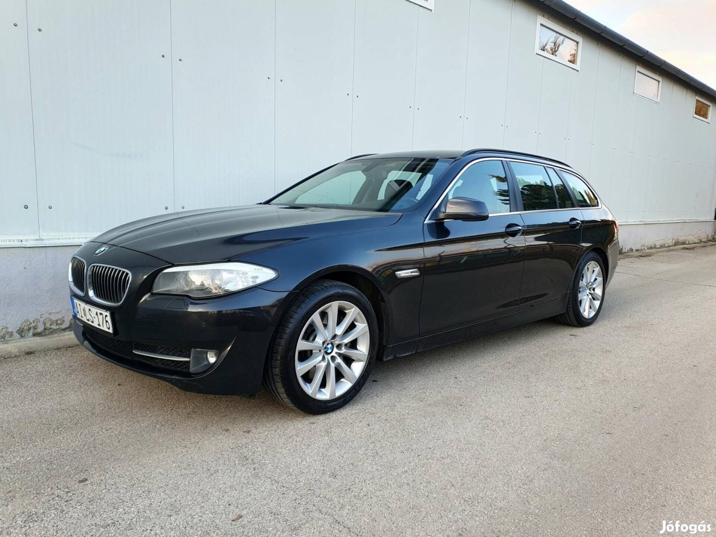 BMW 528i Touring (Automata)