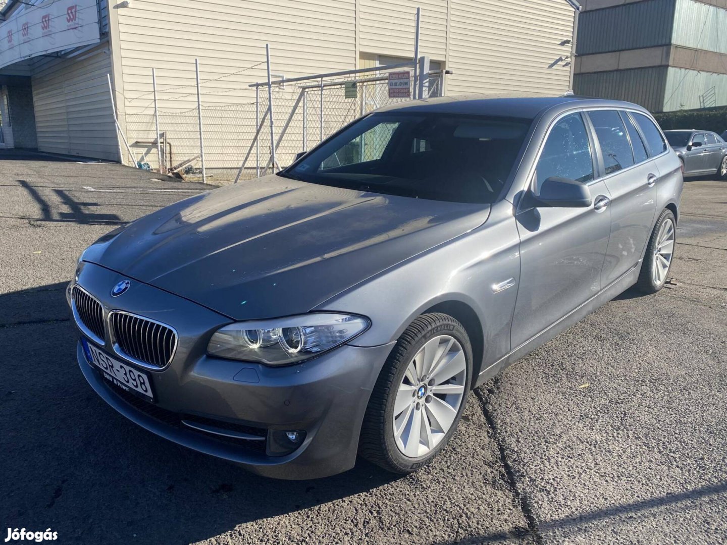 BMW 530d Touring 6 speed szép állapot