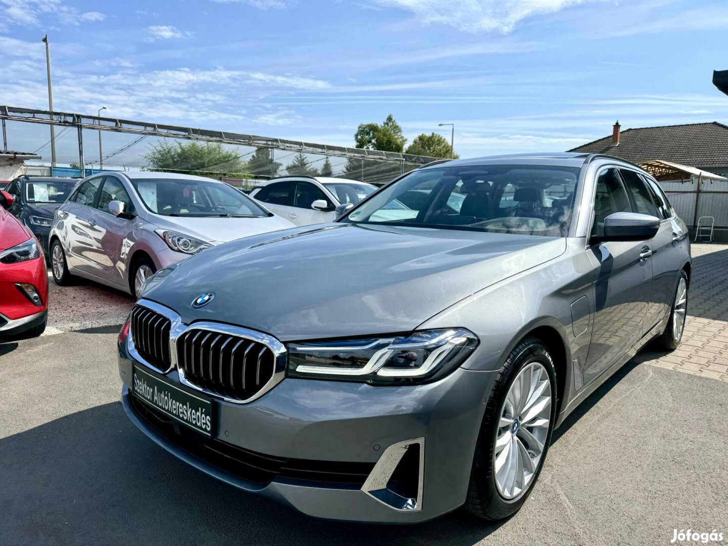 BMW 530e (Automata) Luxury Line.Panorámatető.La...