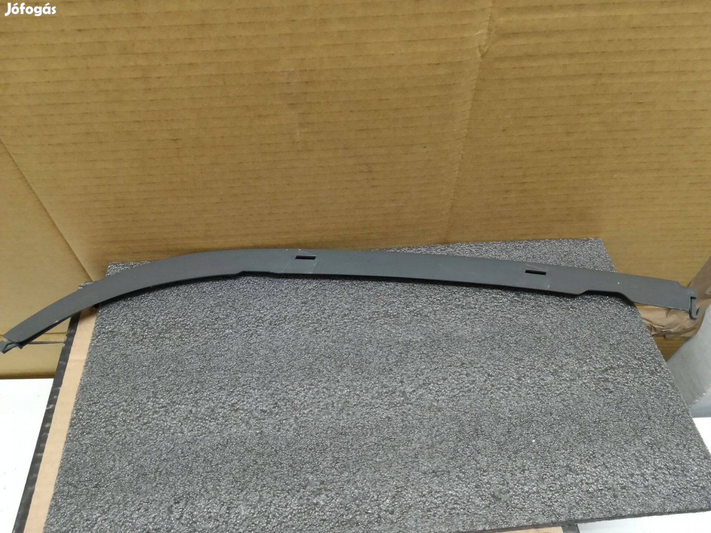 BMW 5 E39 fényszóró jobbl bajuszléc 2000,09 -> 2003.06