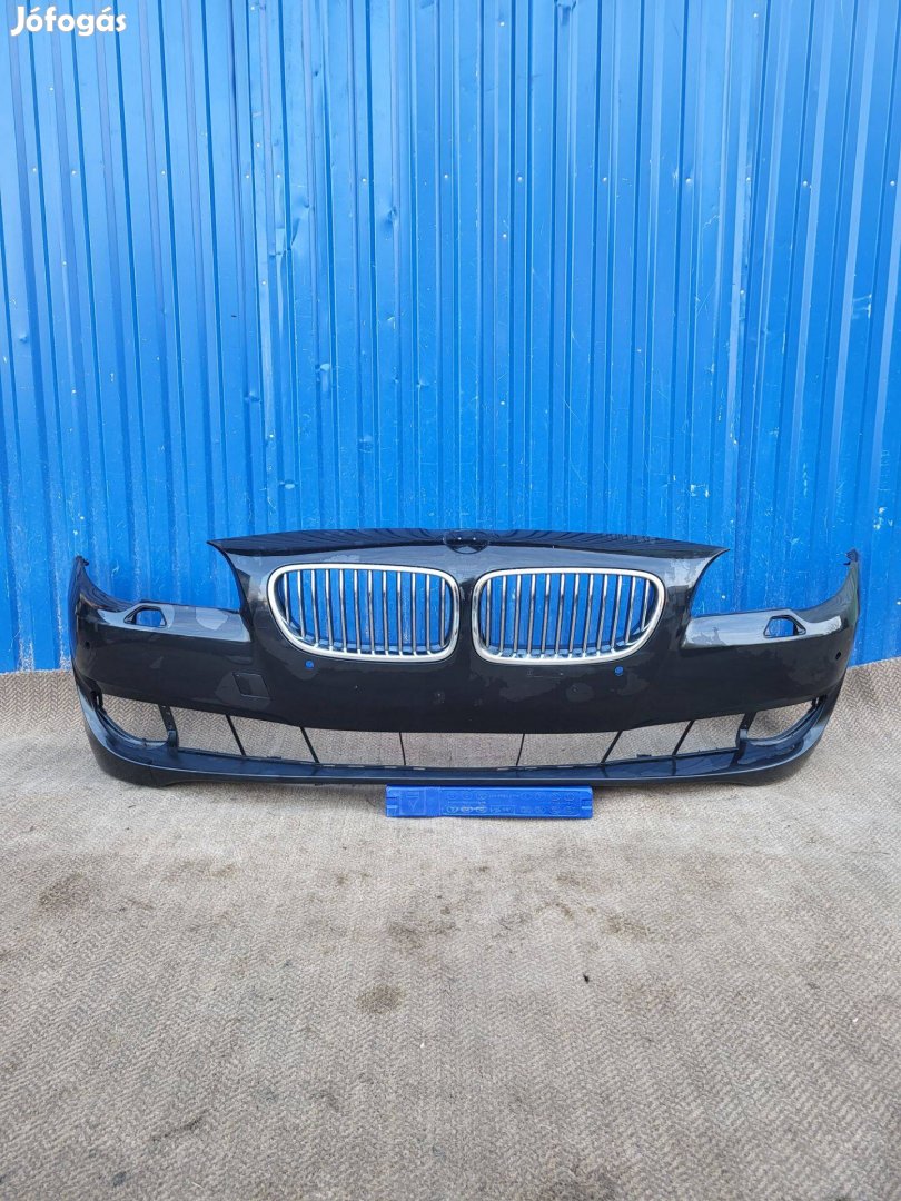 BMW 5 F10, F11 gyári első lökhárító 51117200712 fekete