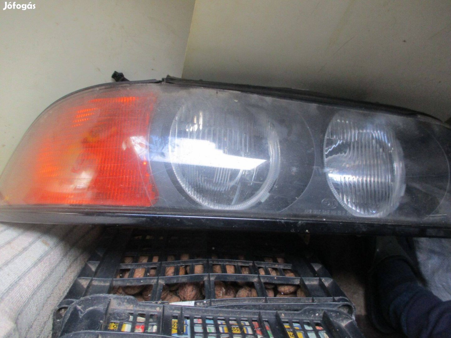 BMW 5-ÖS Sorozat E39 jobb első Hella főfényszóró