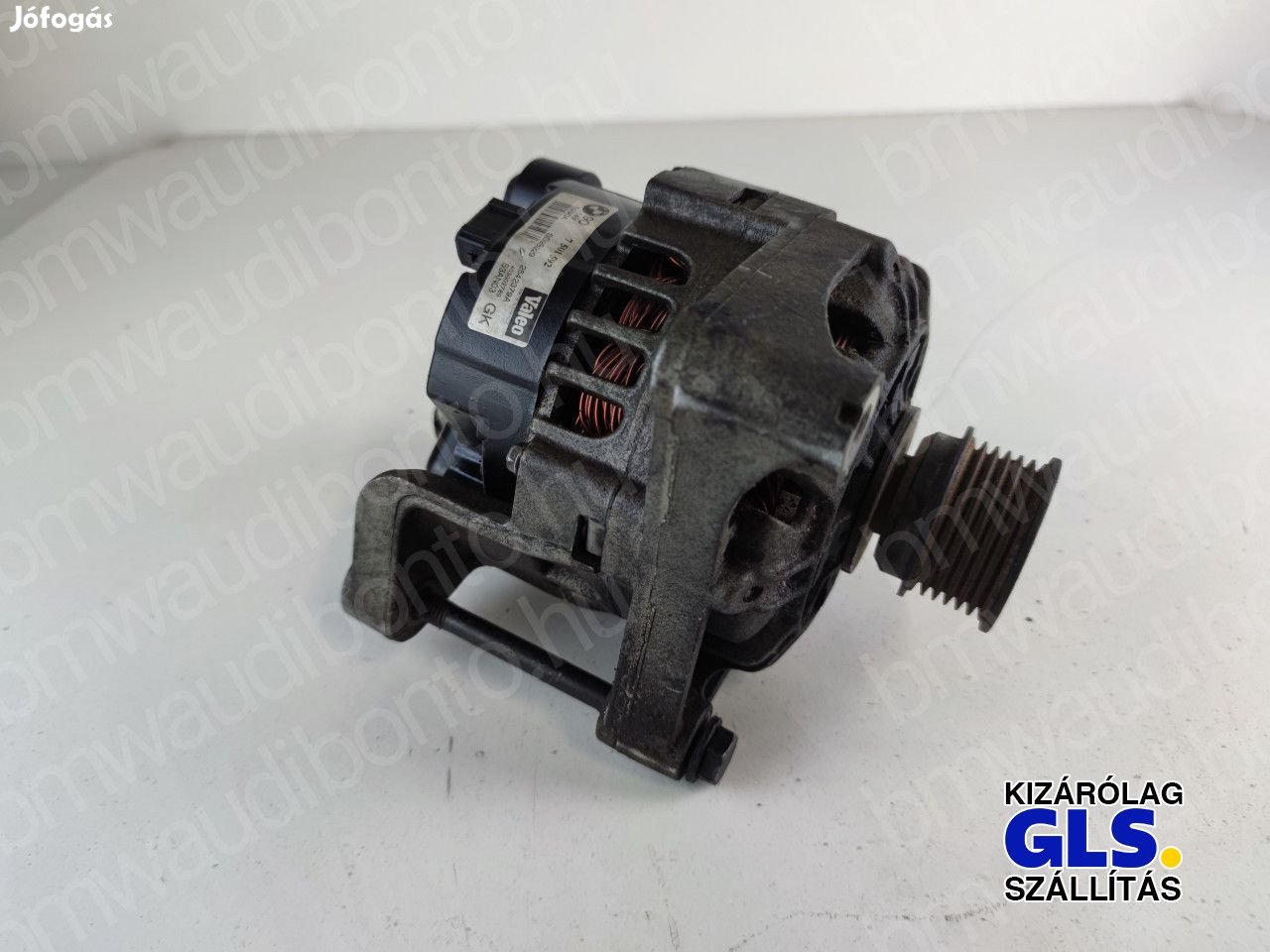 BMW 5 E39 520 i M54 Generátor 7501592