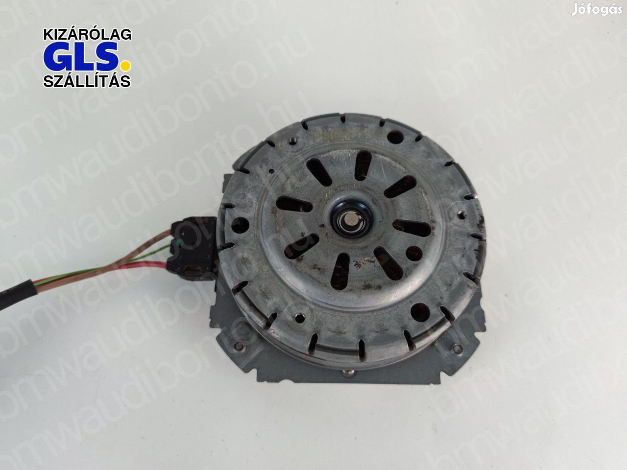 BMW 5 (F10) Hűtőventilátor motor (7575682, 67327575682)